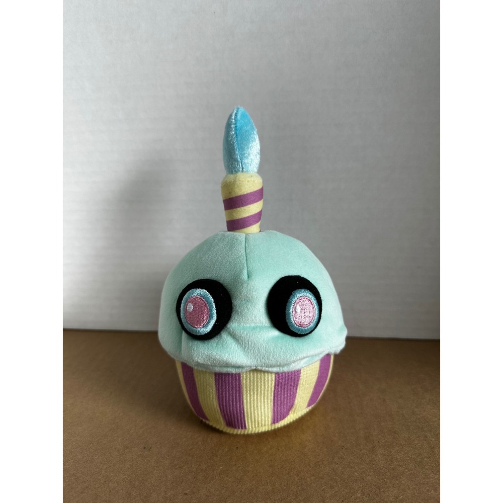 Funko Cupcake Plush Unisex 8in Teal Good Blacklight FNAF Five Nights at Freddys